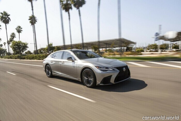 Toyota вскоре может внедрить Автономную Технологию Waymo В Свой Camry | Carscoops